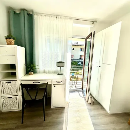 New Lunarglow 3-room With Free Parking Apartmán Lublaň