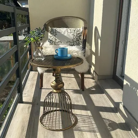 Apartmán New Lunarglow 3-room With Free Parking