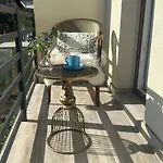 Apartamento New Lunarglow 3-room With Free Parking