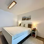 New Lunarglow 3-room With Free Parking Apartamento Liubliana