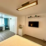 Apartamento New Lunarglow 3-room With Free Parking Liubliana