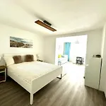 Apartamento New Lunarglow 3-room With Free Parking