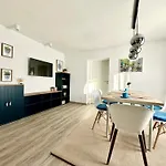 New Lunarglow 3-room With Free Parking * Liubliana