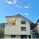 New Lunarglow 3-room With Free Parking * Liubliana