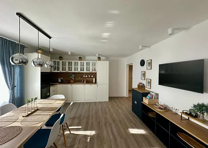 Apartment New Lunarglow 3-room With Free Parking