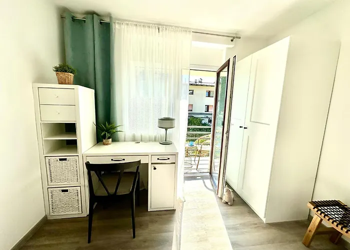 New Lunarglow 3-room With Free Parking Apartment Ljubljana