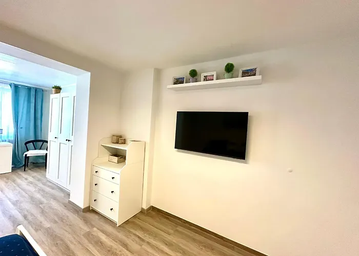 New Lunarglow 3-room With Free Parking Apartamento *