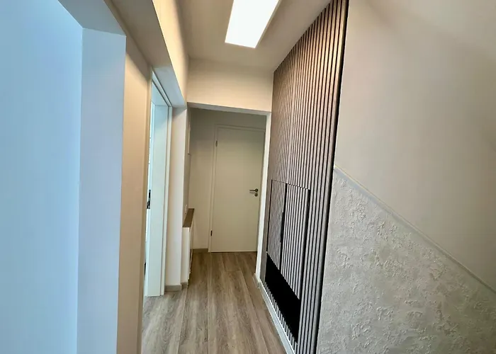 New Lunarglow 3-room With Free Parking Apartamento