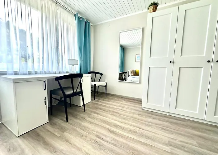 New Lunarglow 3-room With Free Parking Apartment