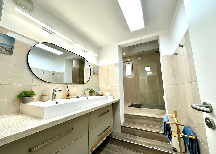 New Lunarglow 3-room With Free Parking Apartamento Liubliana