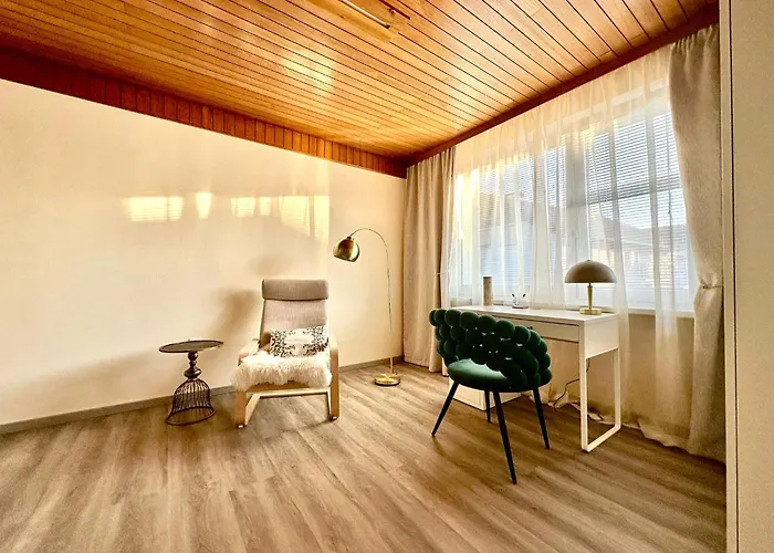 New Lunarglow 3-room With Free Parking Apartament
