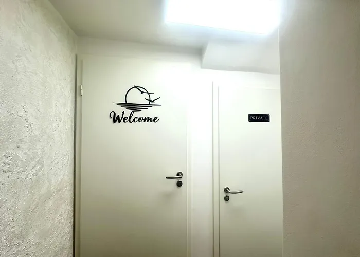 New Lunarglow 3-room With Free Parking * Ljubljana